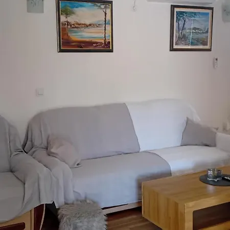 Ana I Predrag -lopar Apartmán