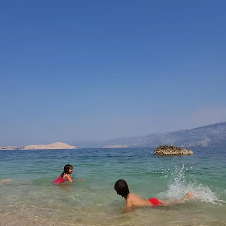 Ana I Predrag -lopar 아파트 로파르